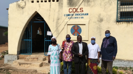 Tschad - Aids: Hand in Hand für Gesundheit und Würde